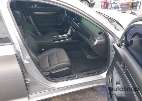 2022 Honda Accord Sport 2.0T z USA, uszkodzony, nr VIN 1HGCV2F32NA008132